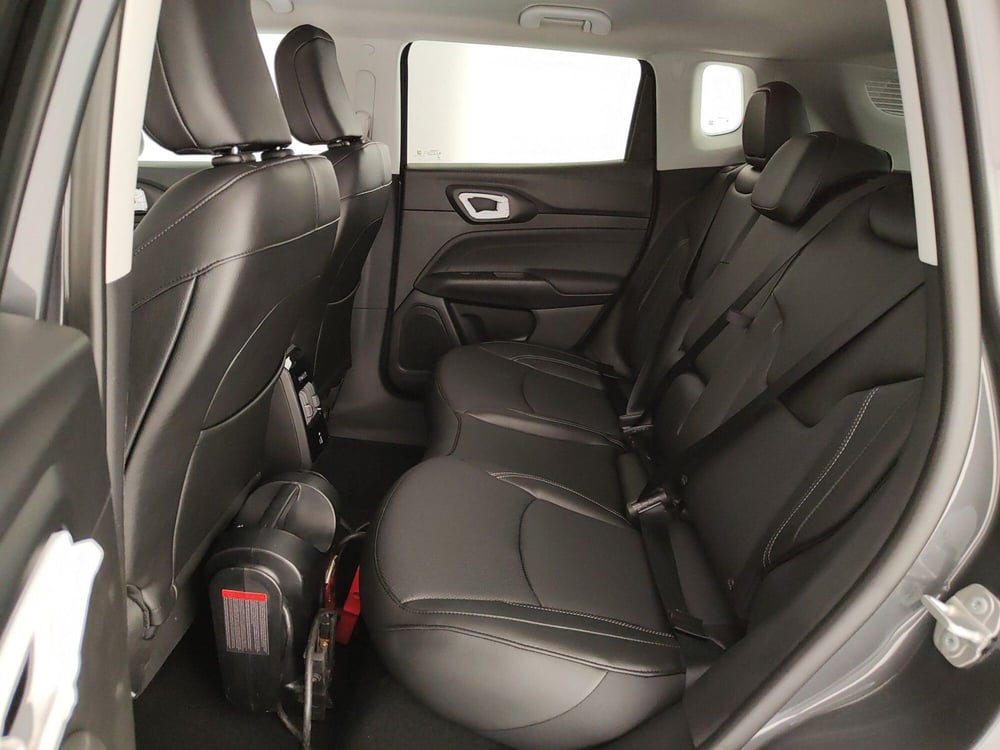 Jeep Compass nuova a Caserta (20)