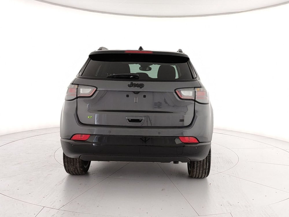 Jeep Compass nuova a Caserta (5)