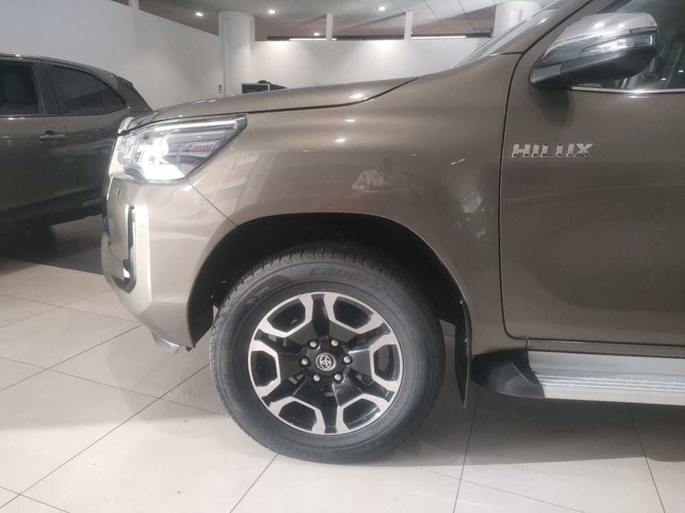 Toyota Hilux usata a Catania (6)