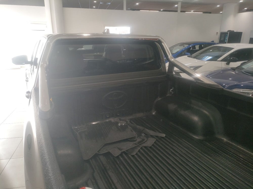Toyota Hilux usata a Catania (7)