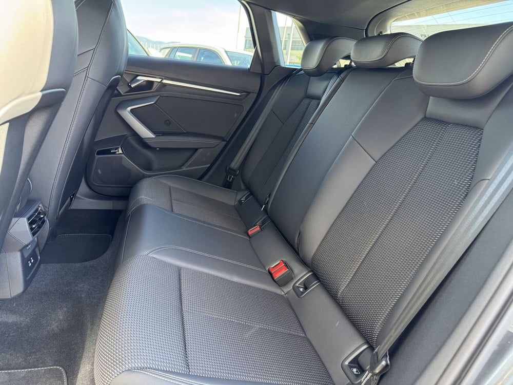 Audi A3 Sportback nuova a Pistoia (17)