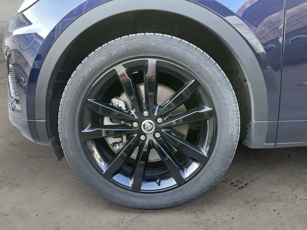 Jaguar E-Pace usata a Catania (9)