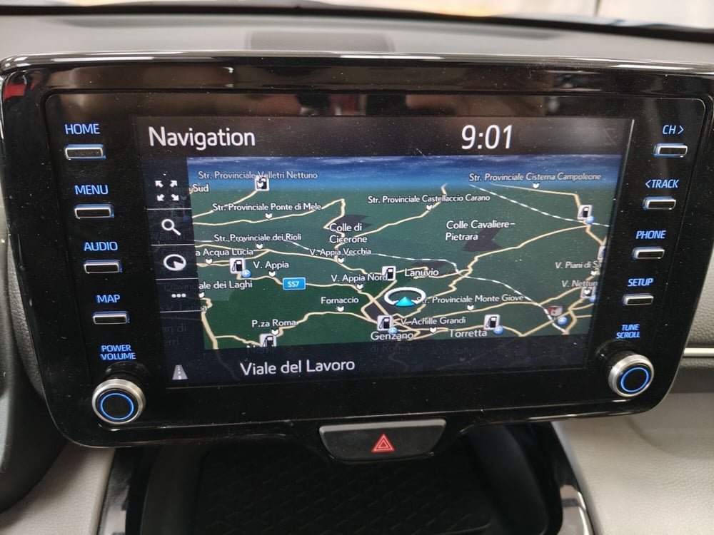 Toyota Yaris Cross usata a Roma (12)