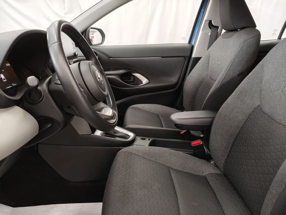 Toyota Yaris Cross usata a Roma (15)