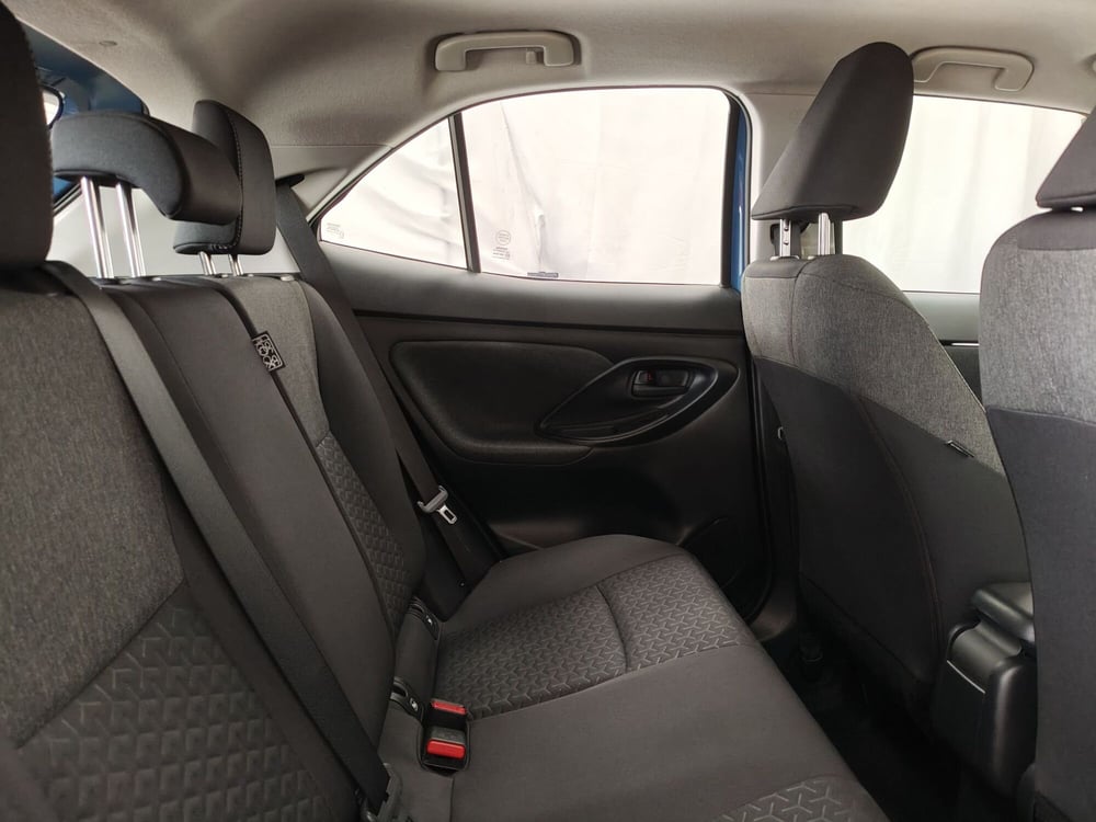 Toyota Yaris Cross usata a Roma (8)