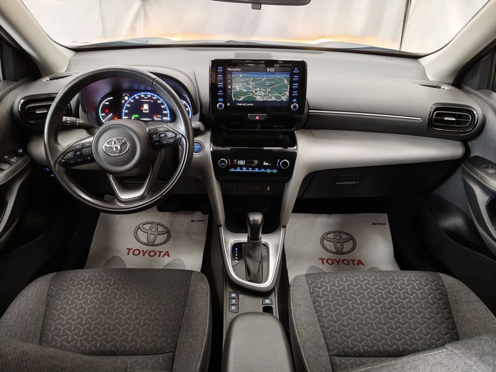 Toyota Yaris Cross usata a Roma (9)