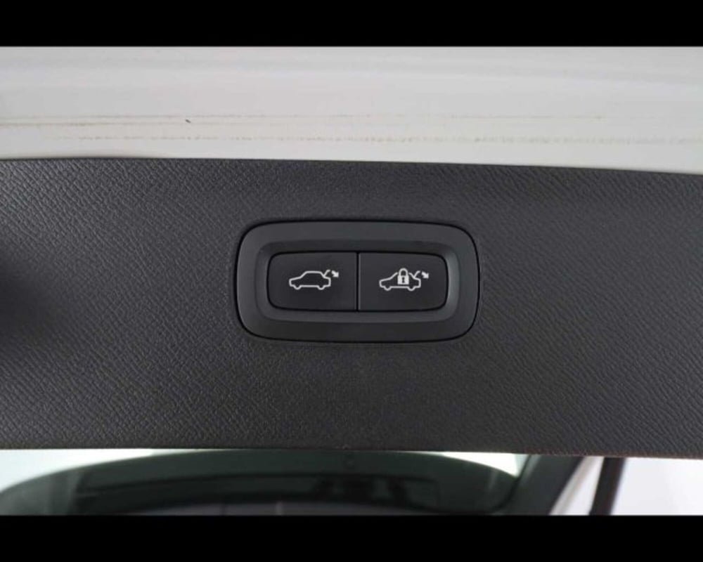 Volvo XC90 usata a Bologna (16)