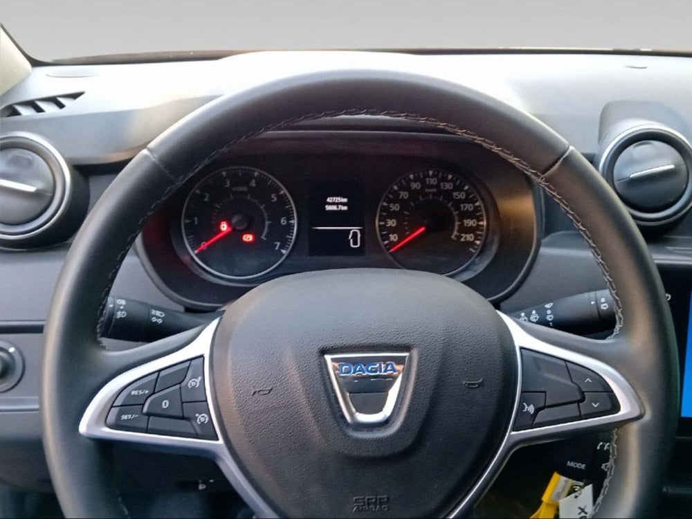Dacia Duster usata a Firenze (10)