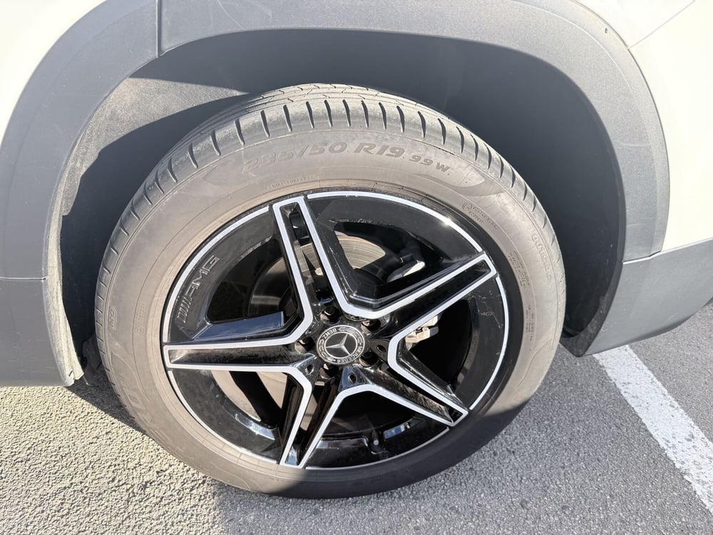 Mercedes-Benz GLB usata a Latina (11)