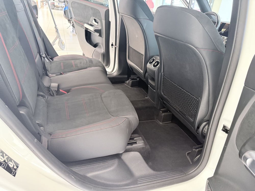 Mercedes-Benz GLB usata a Latina (19)