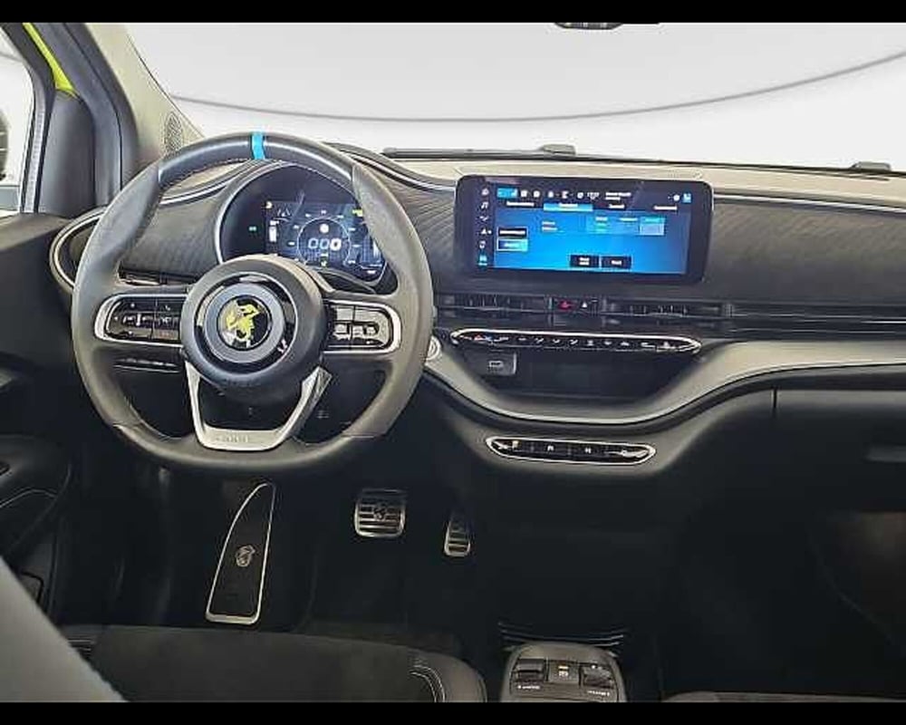 Abarth 500e Cabrio usata a Roma (6)