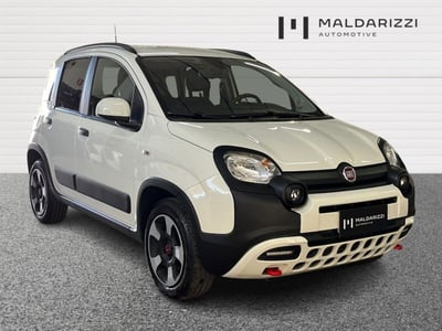 Fiat Panda 1.0 firefly hybrid s&amp;s 70cv 5p.ti del 2024 usata a Bari