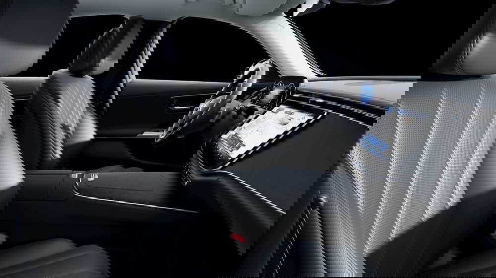 Mercedes-Benz Classe C nuova a Milano (7)