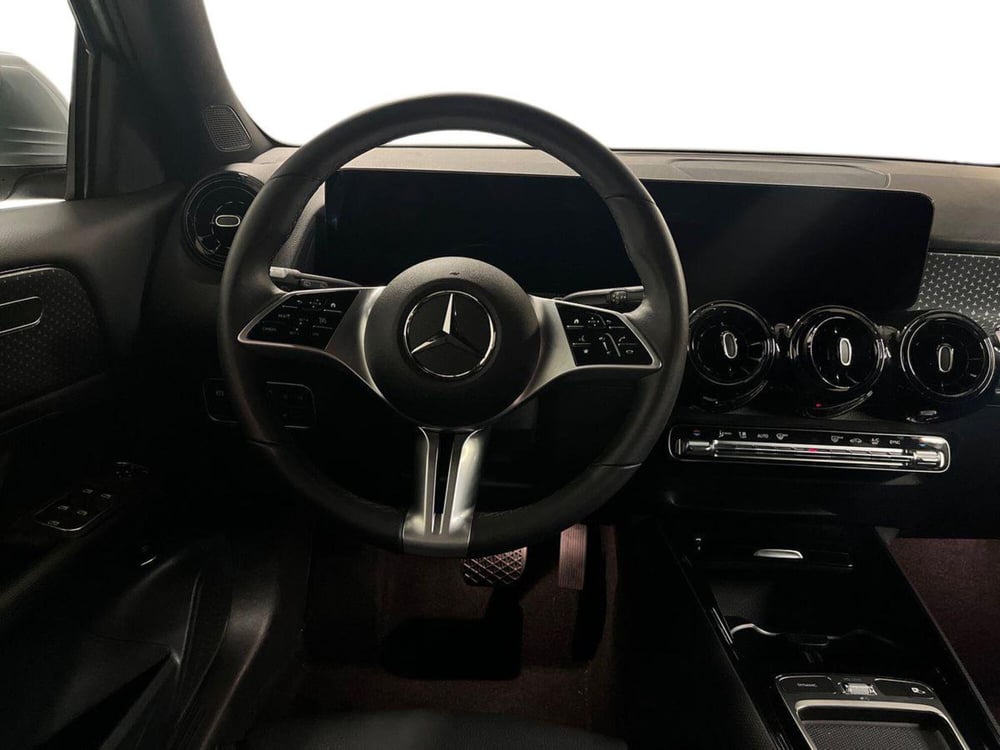 Mercedes-Benz GLB usata a Milano (11)