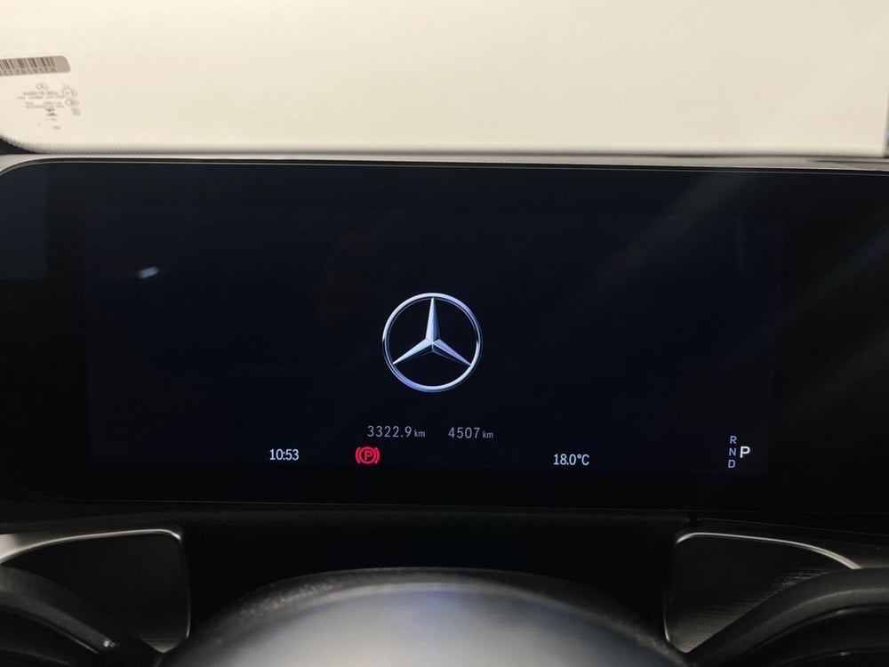 Mercedes-Benz GLB usata a Milano (13)