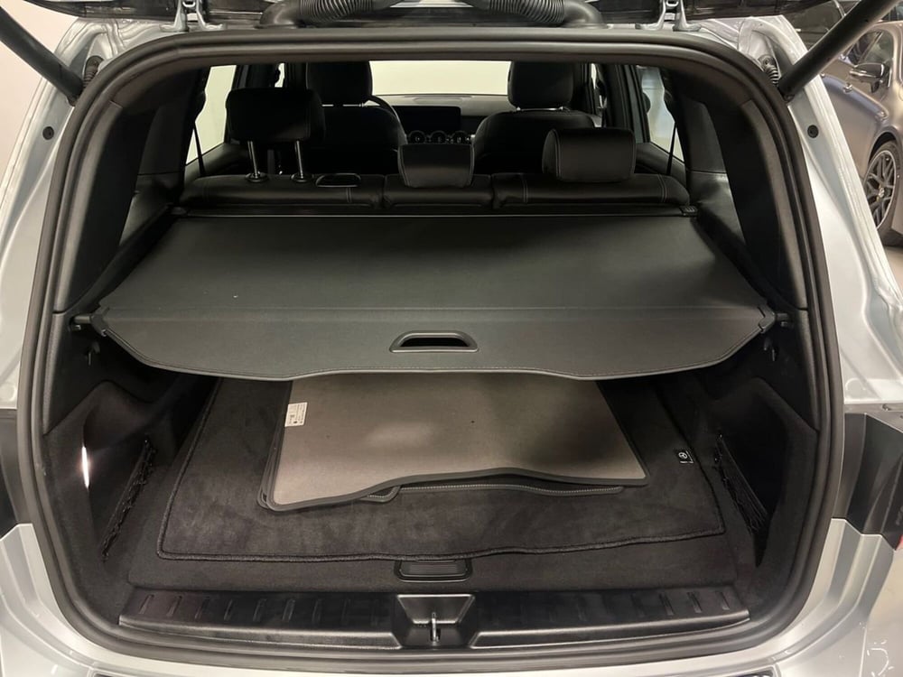 Mercedes-Benz GLB usata a Milano (8)