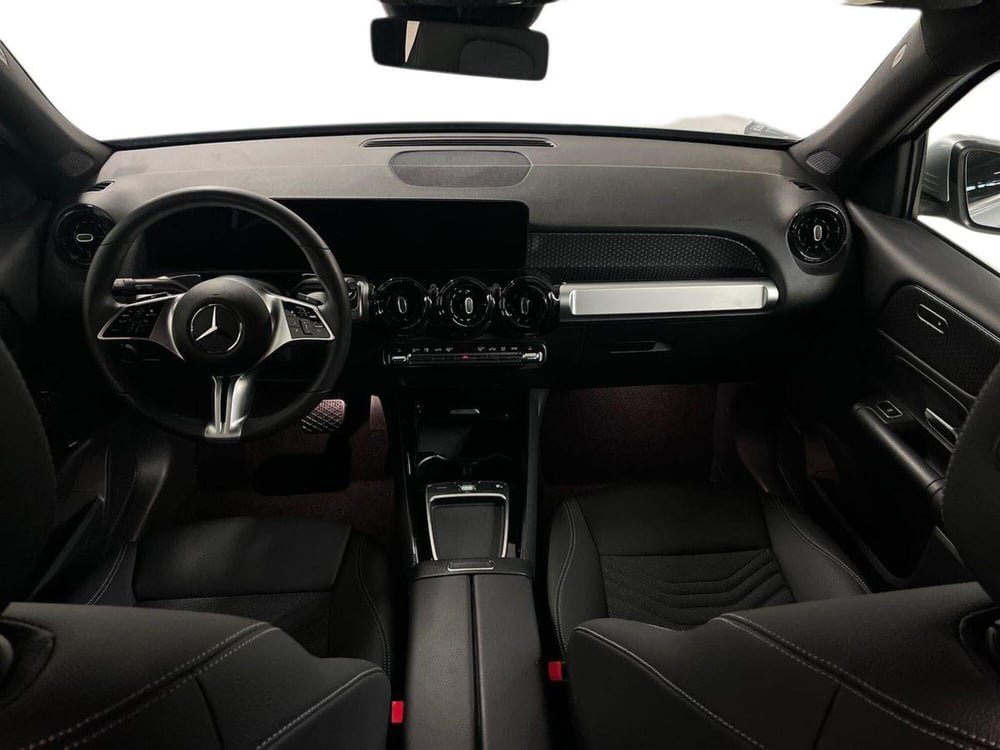 Mercedes-Benz GLB usata a Milano (9)