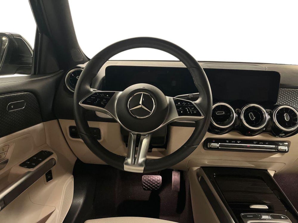 Mercedes-Benz GLB usata a Milano (11)