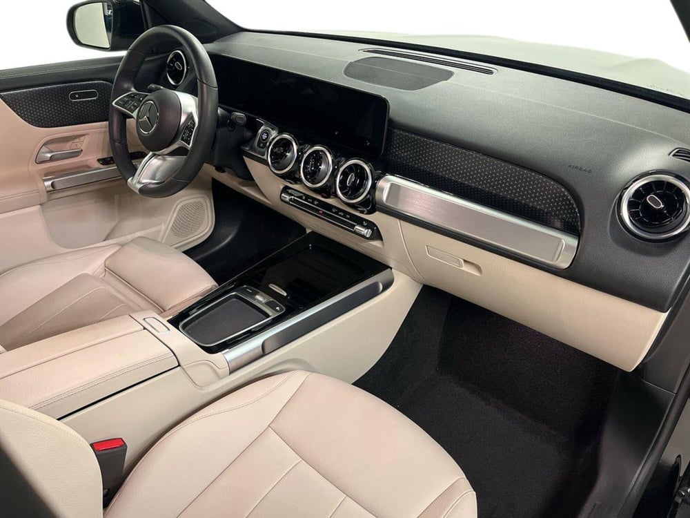 Mercedes-Benz GLB usata a Milano (15)