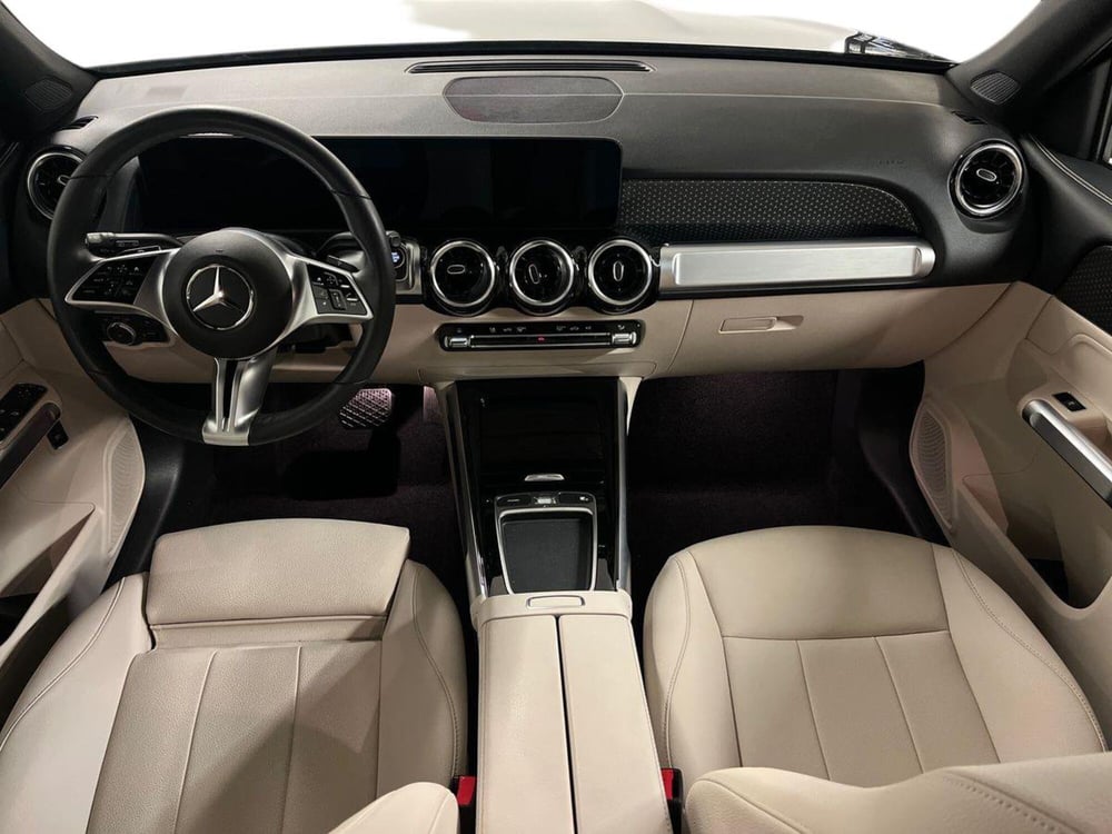Mercedes-Benz GLB usata a Milano (9)