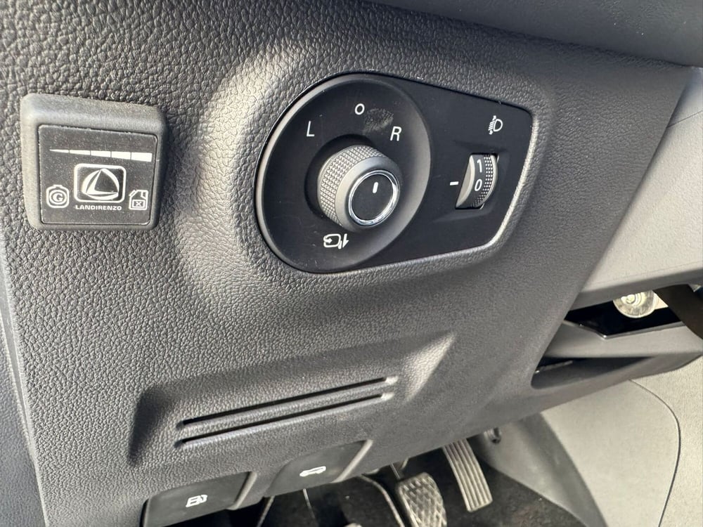 Mg ZS nuova a Ferrara (19)