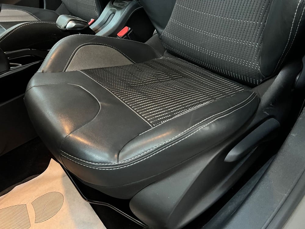 Peugeot 2008 usata a Bari (15)
