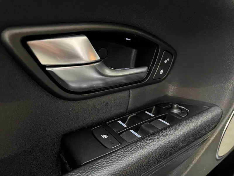 Land Rover Range Rover Evoque usata a Bari (13)