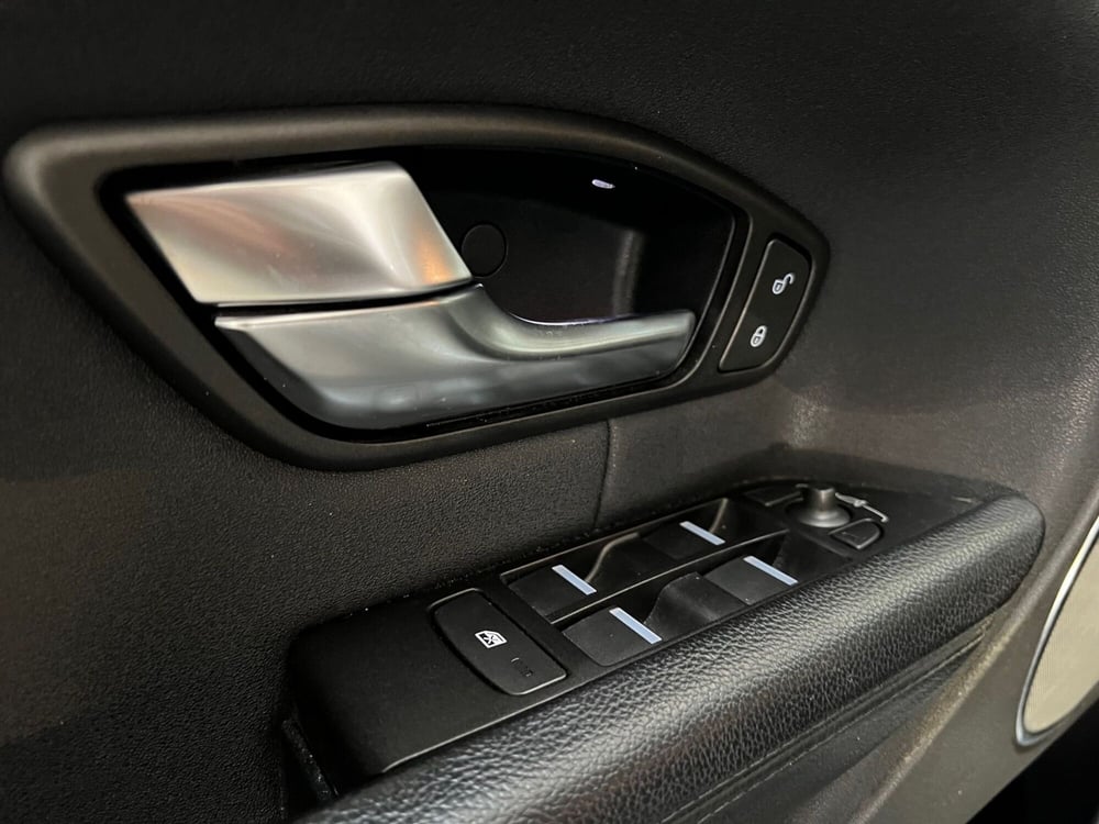 Land Rover Range Rover Evoque usata a Bari (13)