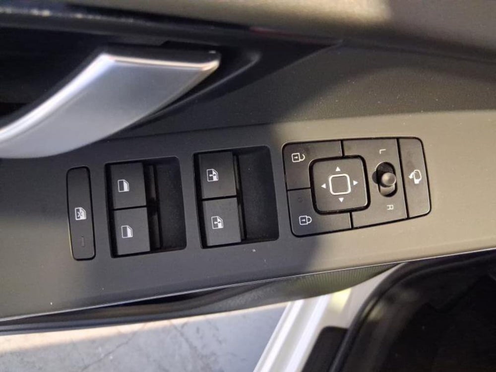 Kia Niro usata a Genova (12)