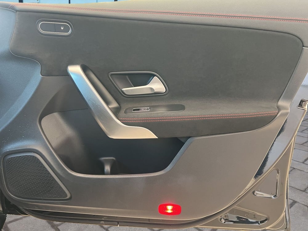 Mercedes-Benz CLA usata a Cosenza (17)