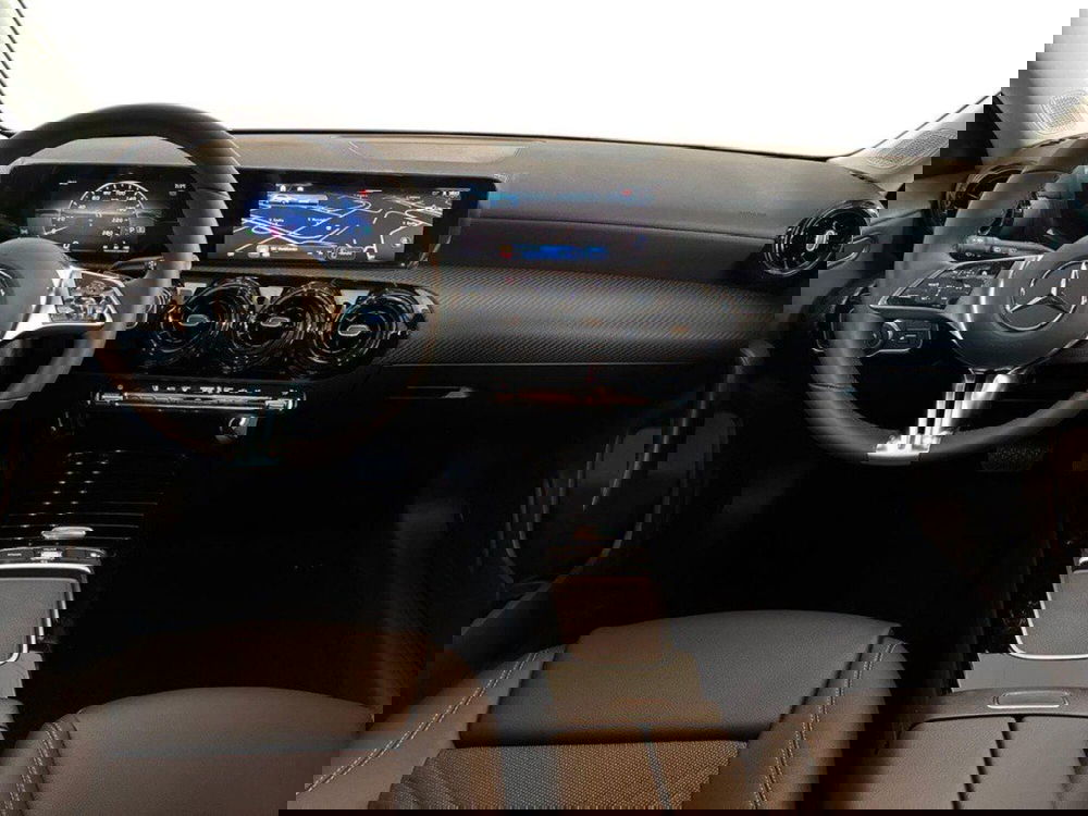 Mercedes-Benz Classe A Sedan nuova a Rimini (10)