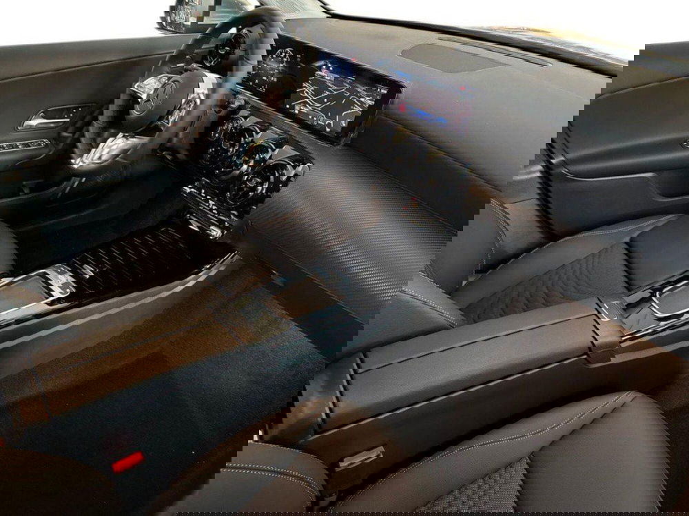 Mercedes-Benz Classe A Sedan nuova a Rimini (12)