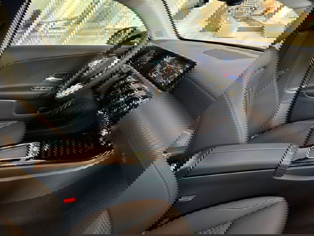 Mercedes-Benz Classe A Sedan nuova a Rimini (14)