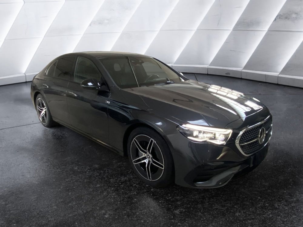 Mercedes-Benz Classe E usata a Napoli