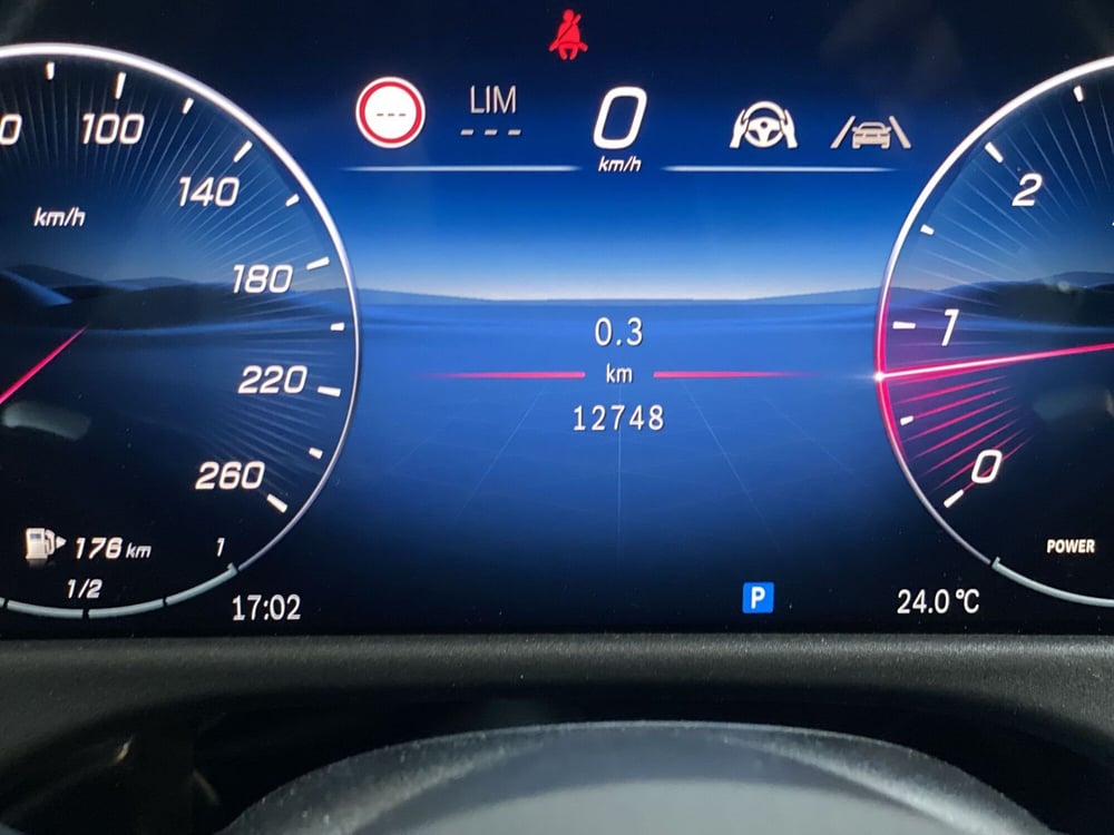 Mercedes-Benz Classe E usata a Napoli (10)