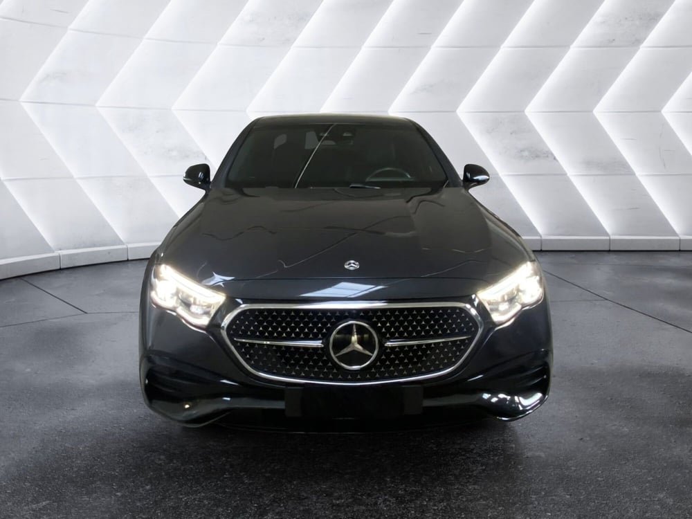 Mercedes-Benz Classe E usata a Napoli (2)
