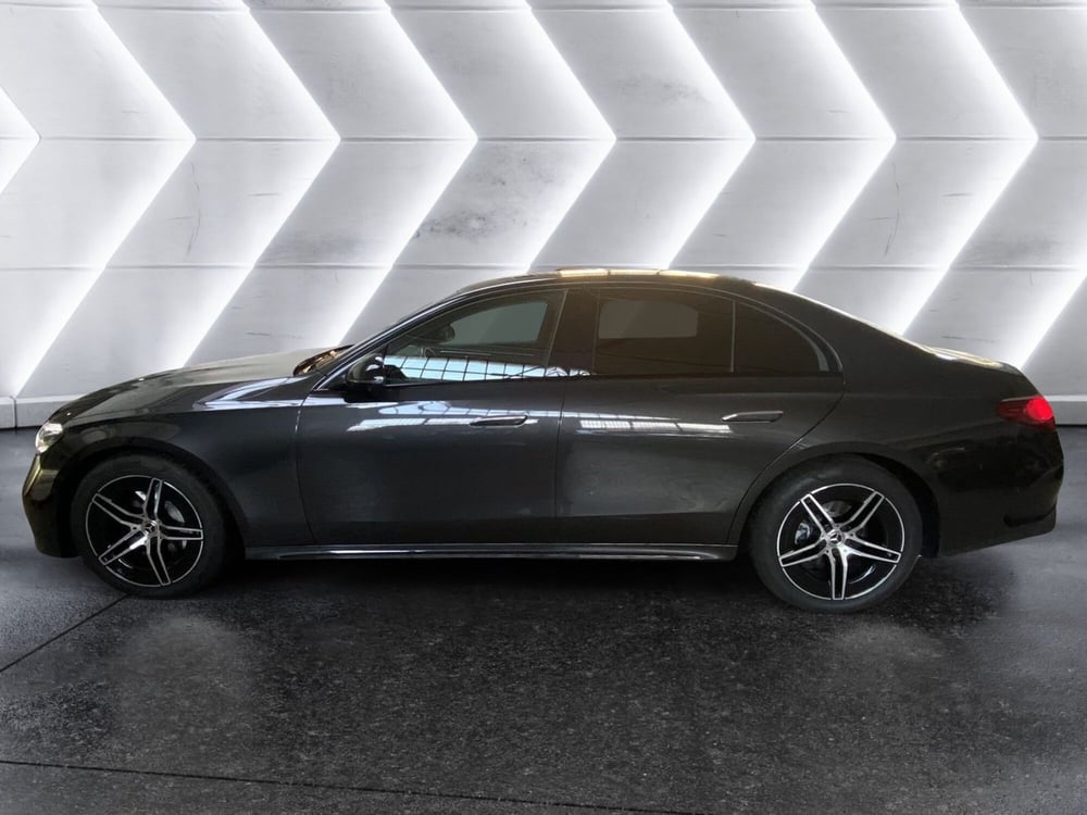 Mercedes-Benz Classe E usata a Napoli (4)