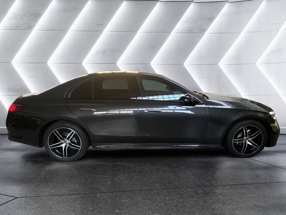 Mercedes-Benz Classe E usata a Napoli (5)