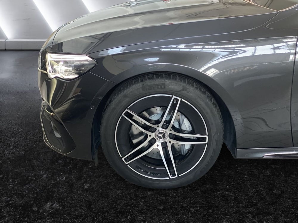 Mercedes-Benz Classe E usata a Napoli (9)