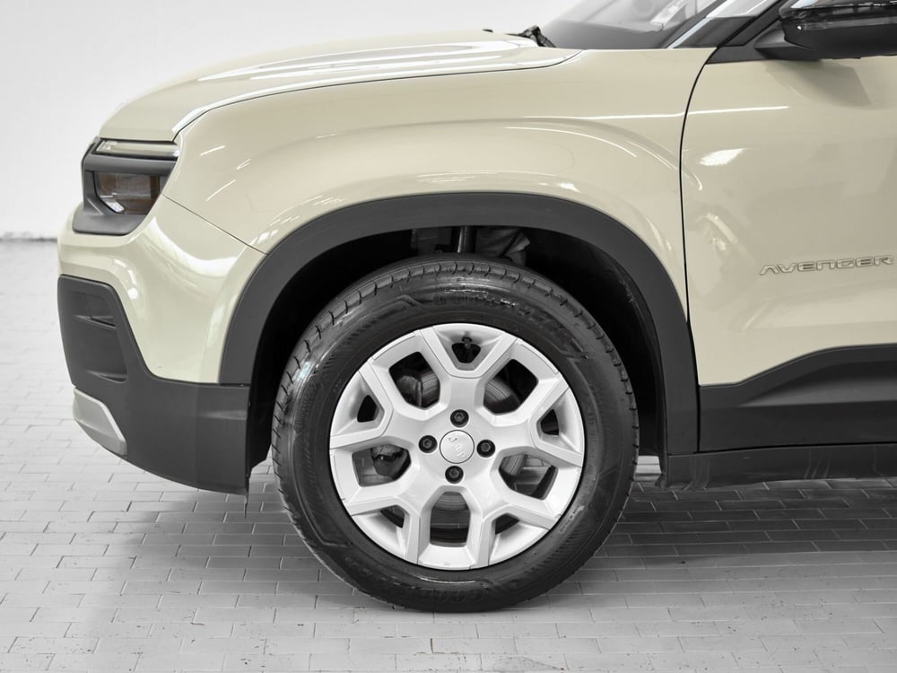 Jeep Avenger usata a Prato (6)