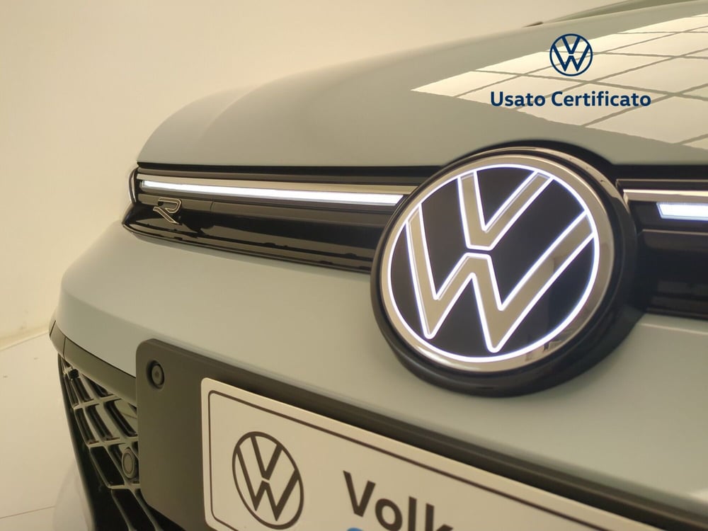 Volkswagen Golf nuova a Avellino (9)