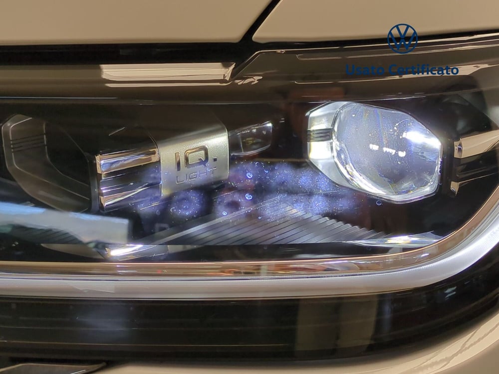 Volkswagen T-Cross nuova a Avellino (10)