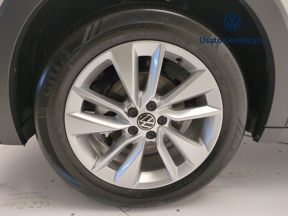Volkswagen T-Cross nuova a Avellino (11)