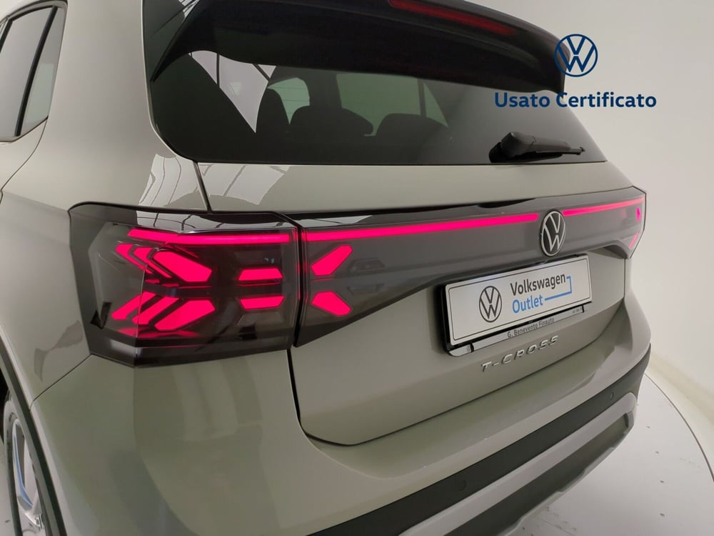 Volkswagen T-Cross nuova a Avellino (13)