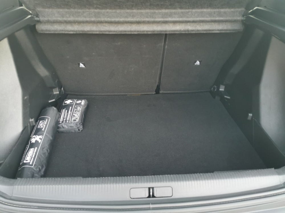 Peugeot 2008 usata a Taranto (17)