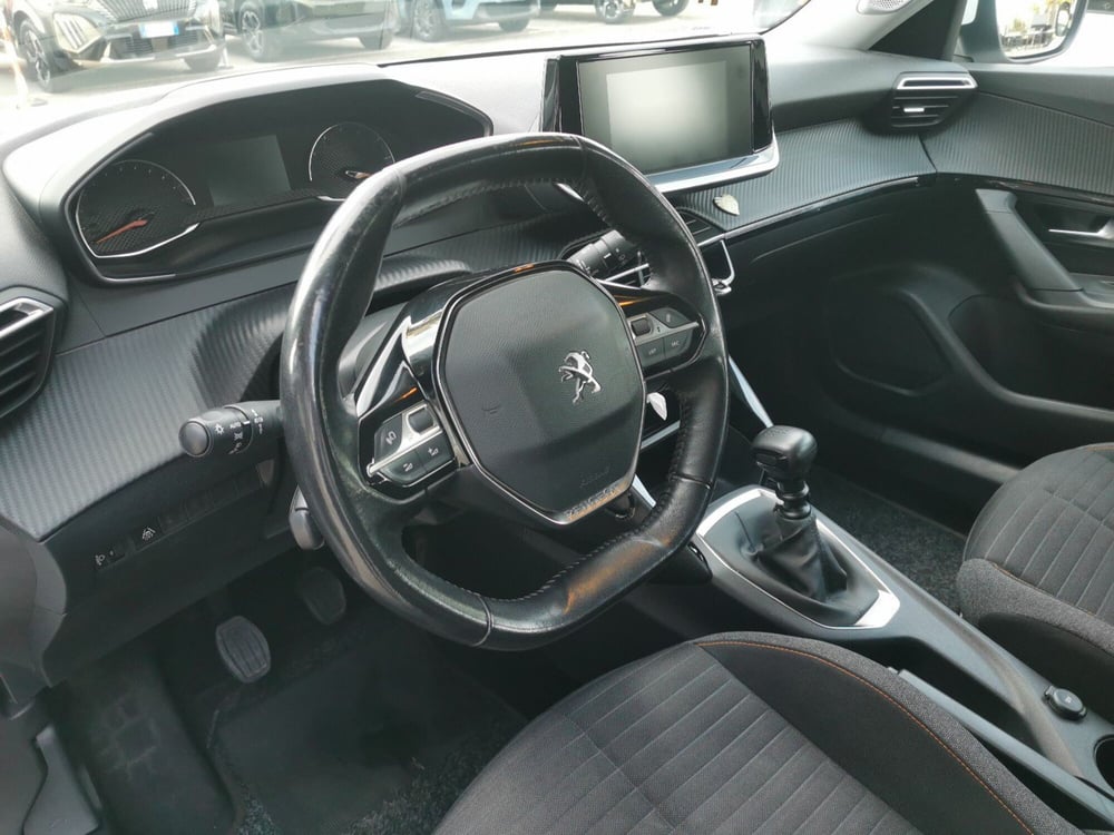 Peugeot 2008 usata a Taranto (9)