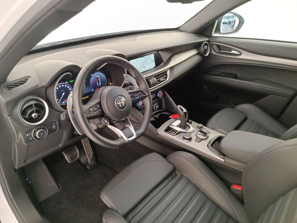 Alfa Romeo Stelvio usata a Treviso (10)