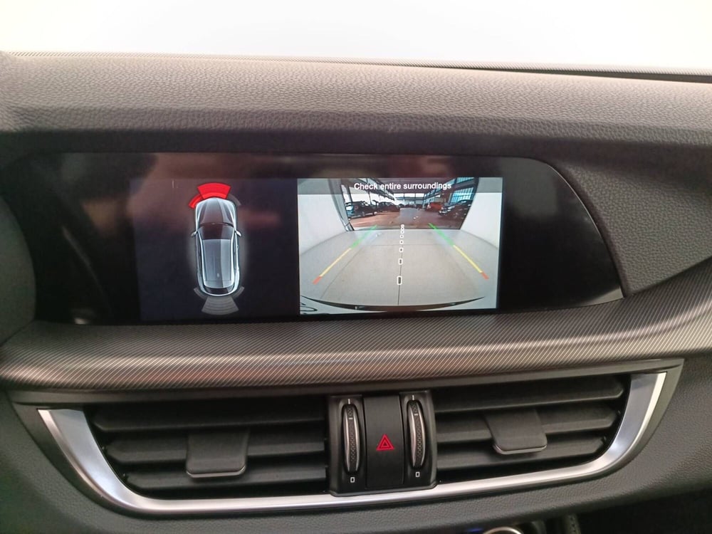 Alfa Romeo Stelvio usata a Treviso (17)