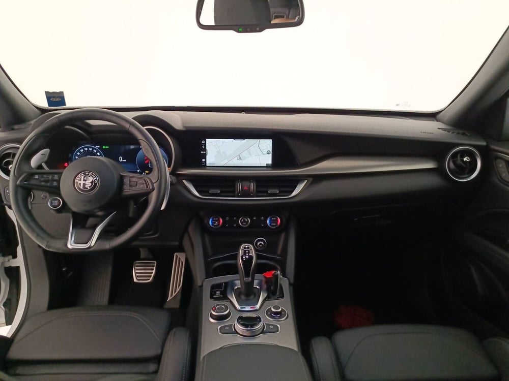 Alfa Romeo Stelvio usata a Treviso (9)