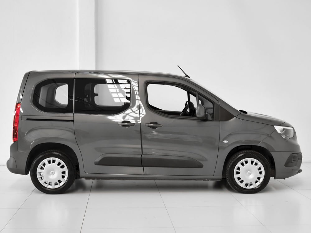 Opel Combo Life usata a Prato (7)